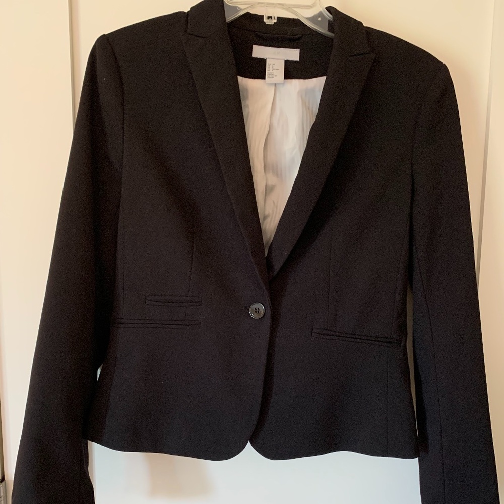 H&M BLACK WOMEN’S BLAZER SIZE 8